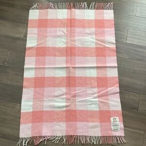 Avoca the Mill 2024 100% lambs wool baby girl blanket